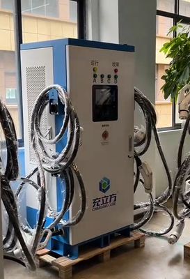 400A IP54 Estações de carregamento de carros elétricos públicos inteligentes com quatro armas