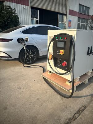 Carregador EV móvel de 60kW 76kWh Estação de carregamento rápido portátil com refrigeração líquida para armazenamento de energia DC